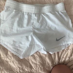 White nike shorts